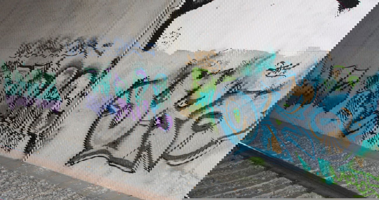 Graffiti Bombing in Leipzig - Photo by VincentVega - Benz, Mare, Org (2011)