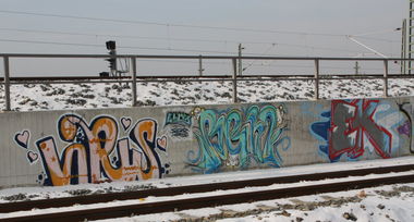 Graffiti Wall in Leipzig - Photo by VincentVega - virus, benz, elmex (2012)