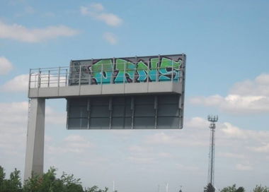Graffiti Bombing in Zwickau - Photo by Virus_ - OTN, virus, zwickau (2013)