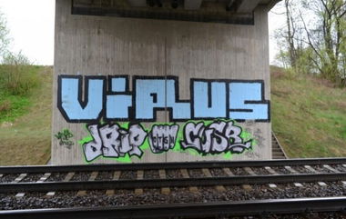 Graffiti Bombing in Zwickau - Photo by Virus_ - Virus, otn, zwickau (2012)