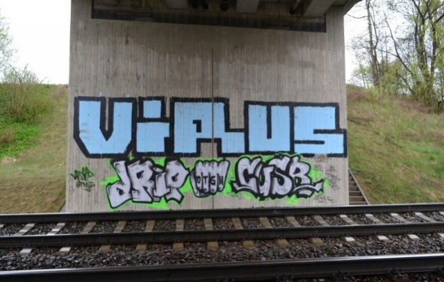 Graffiti Bombing in Zwickau - Photo by Virus_ - Virus, otn, zwickau (2012)