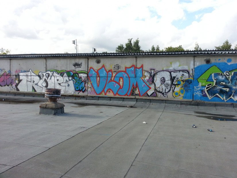 Graffiti Bombing in Moscow - Photo by Vlom (2013)