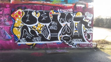 Graffiti Wall - Photo by VolkerRacho - GVCCIOTO, ZWO, UKN (2K15)