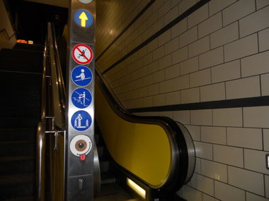 Graffiti Street Art in Hamburg - Photo by VollePulle - optik, trip, eac (2012)