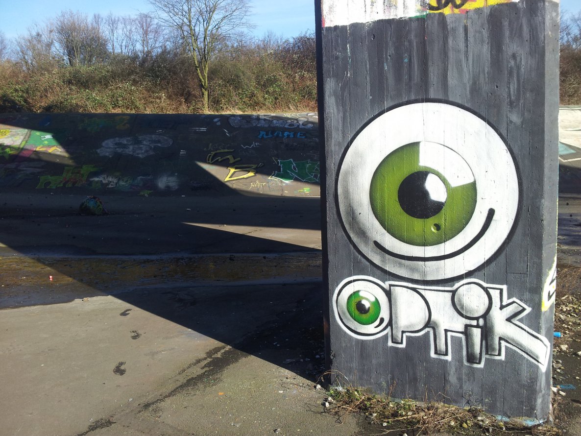 Graffiti Wall in Hamburg - Photo by VollePulle - optik, eac, eigba (2014)