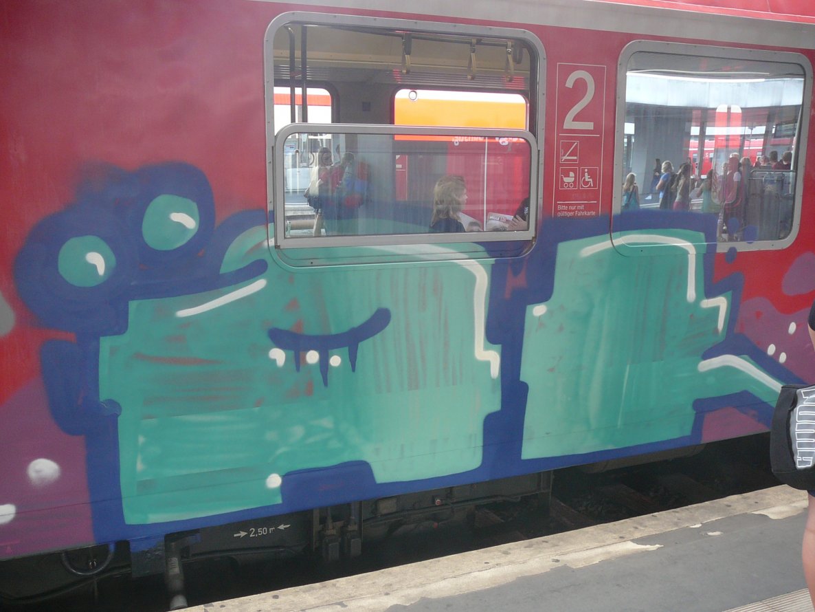 Graffiti Train in Hannover - Photo by VonBerg - Hannover, ÄK (2011)
