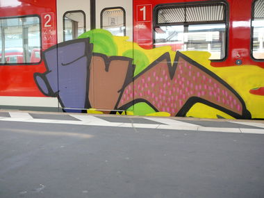 Graffiti Train in Hannover - Photo by VonBerg - Hannover, Cum, Cum2 (2012)