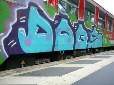 Graffiti Train in Hannover - Photo by VonBerg - Hannover, Dq, Doqs (2012)