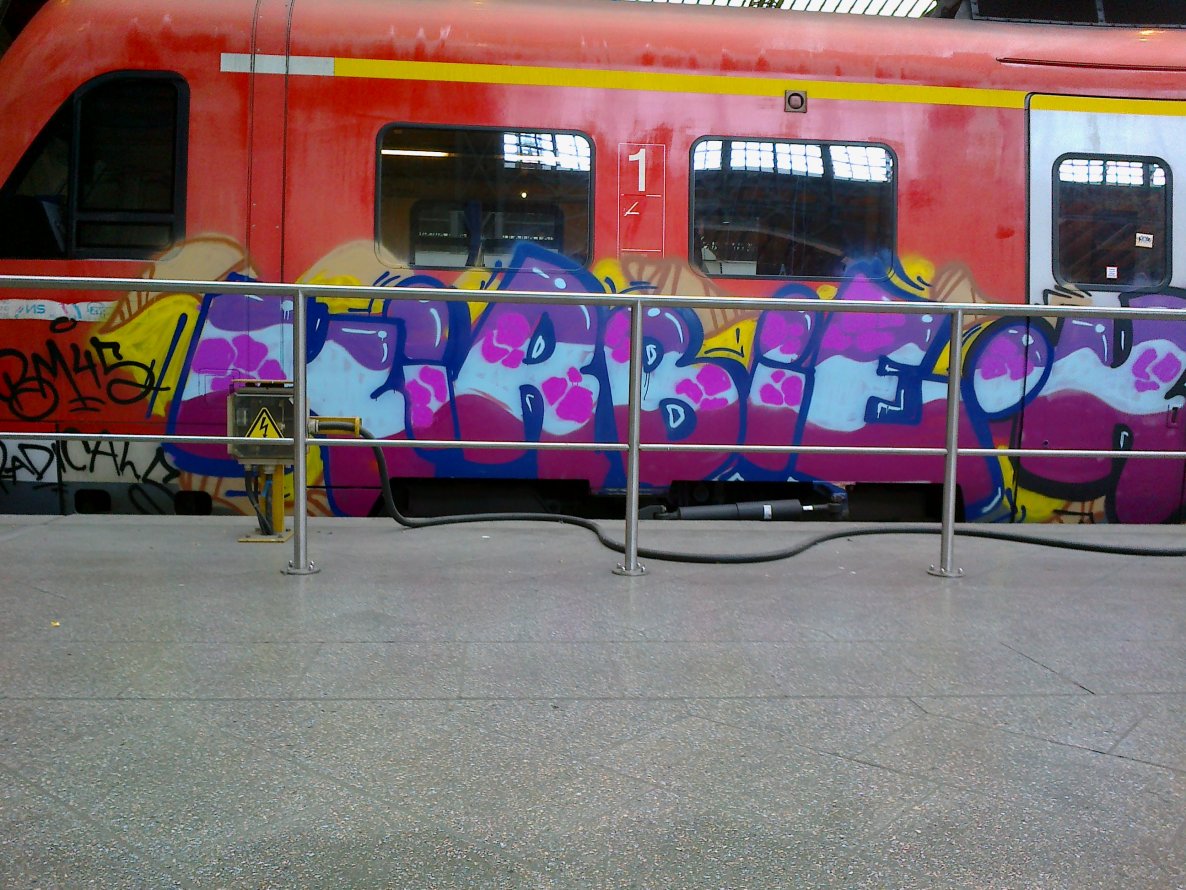 Graffiti Train in Leipzig - Photo by VonBerg - Leipzig (2013)