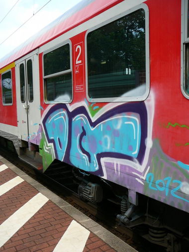 Graffiti Train - Photo by VonBerg - Hannover, DQ (2012)