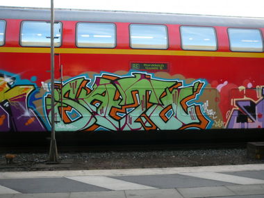Graffiti Train in Hannover - Photo by VonBerg - Hannover (2012)