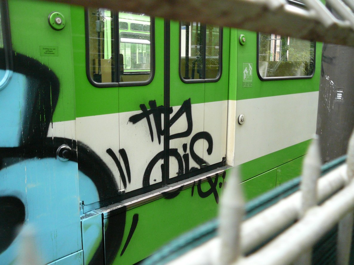 Graffiti Train in Hannover - Photo by VonBerg - Hannover (2013)