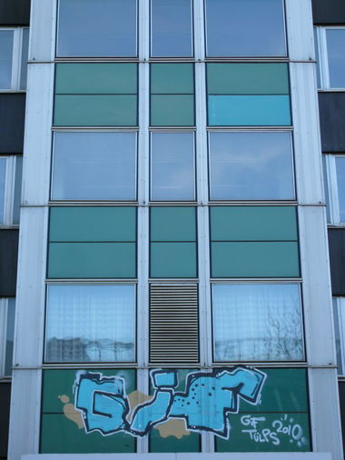 Graffiti Bombing in Leipzig - Photo by VonBerg - Gif, Leipzig (2010)