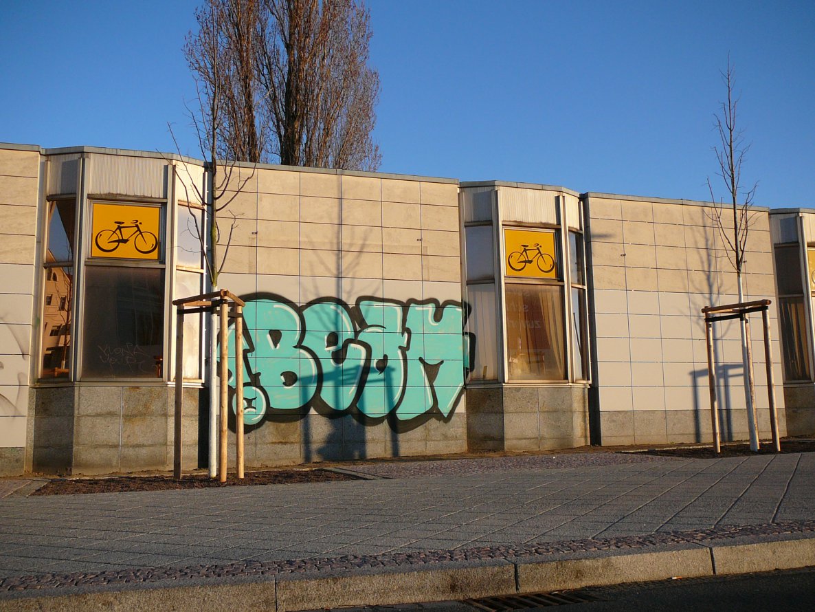 Graffiti Bombing in Leipzig - Photo by VonBerg - Beam, Leipzig (2014)