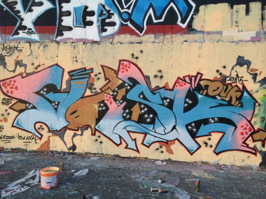 Graffiti Wall - Photo by Vosck