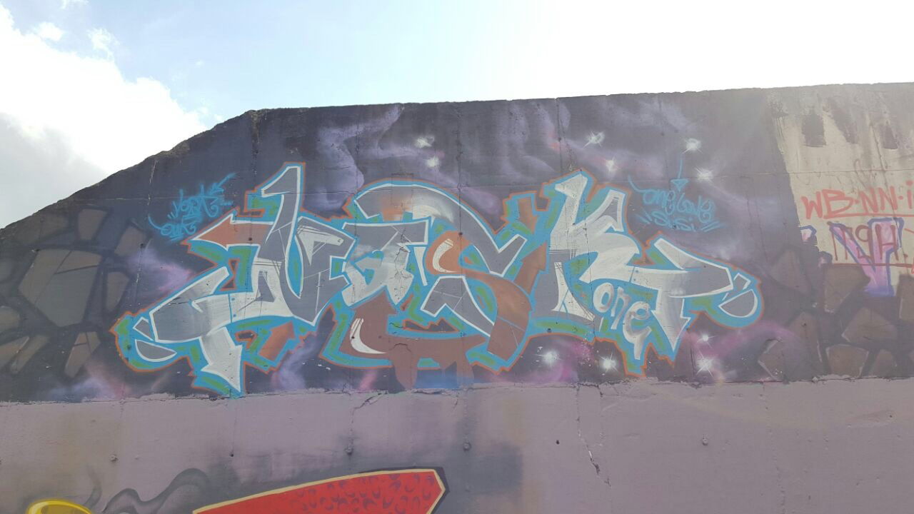 Graffiti Wall - Photo by Vosck - Vosk