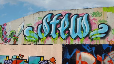 Graffiti Wall - Photo by Vosck - Stew, Vapeilaz