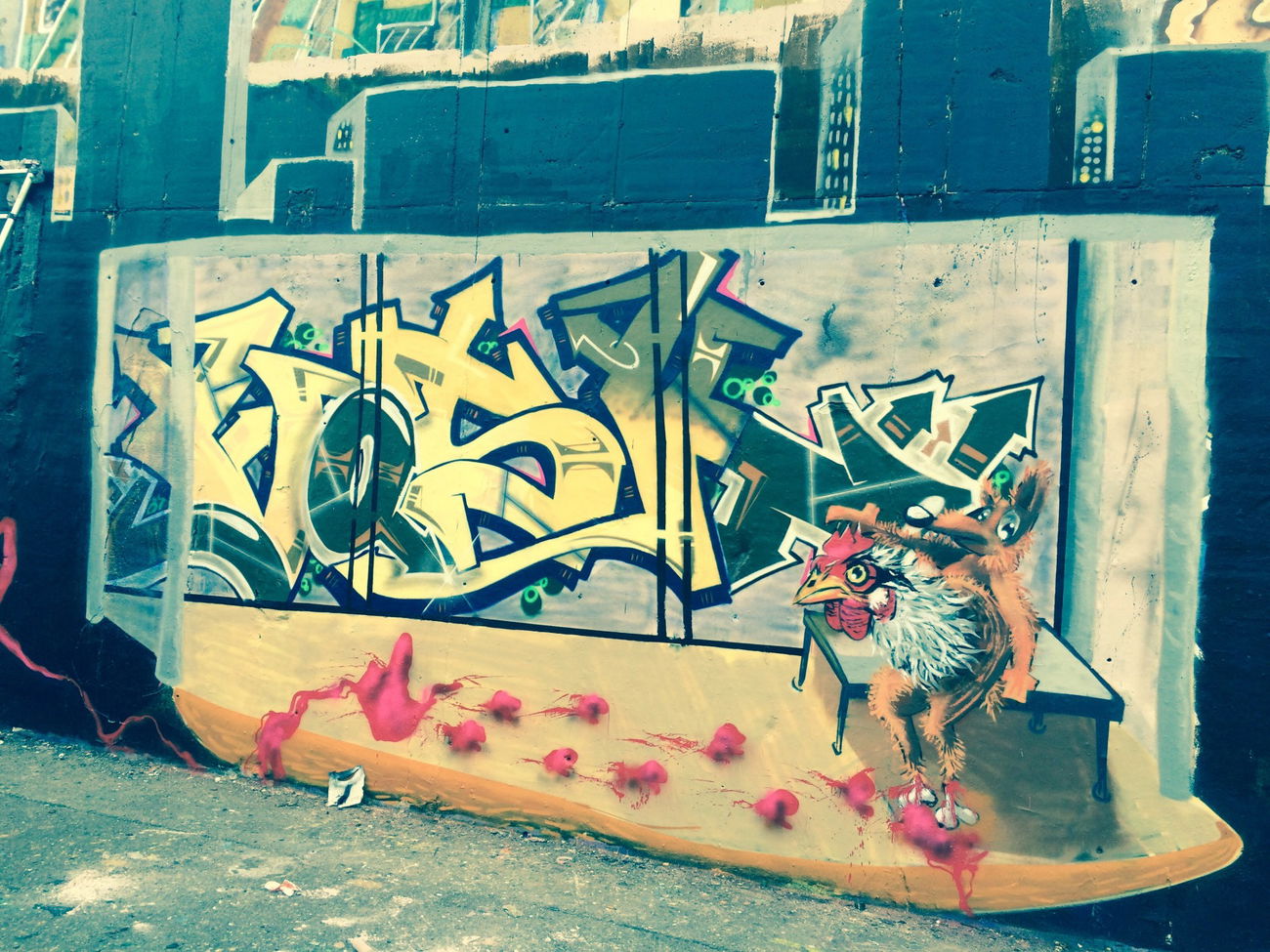 Graffiti Wall - Photo by Vosck - Vosk, roxy, 18k