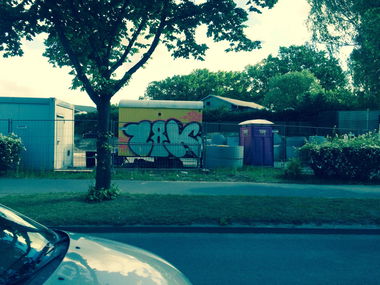 Graffiti Wall - Photo by Vosck - Frism, Woge, 18k