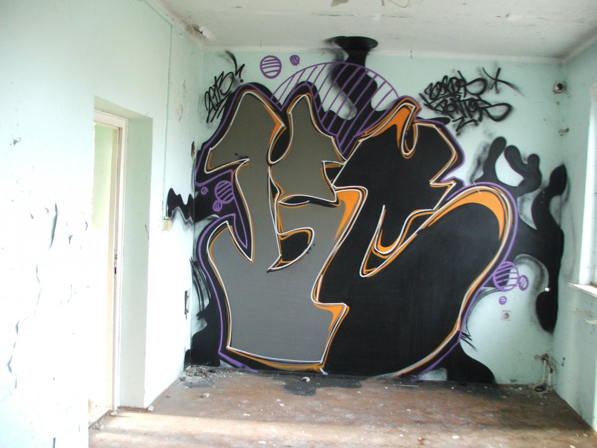 Graffiti Wall - Photo by WANTED97