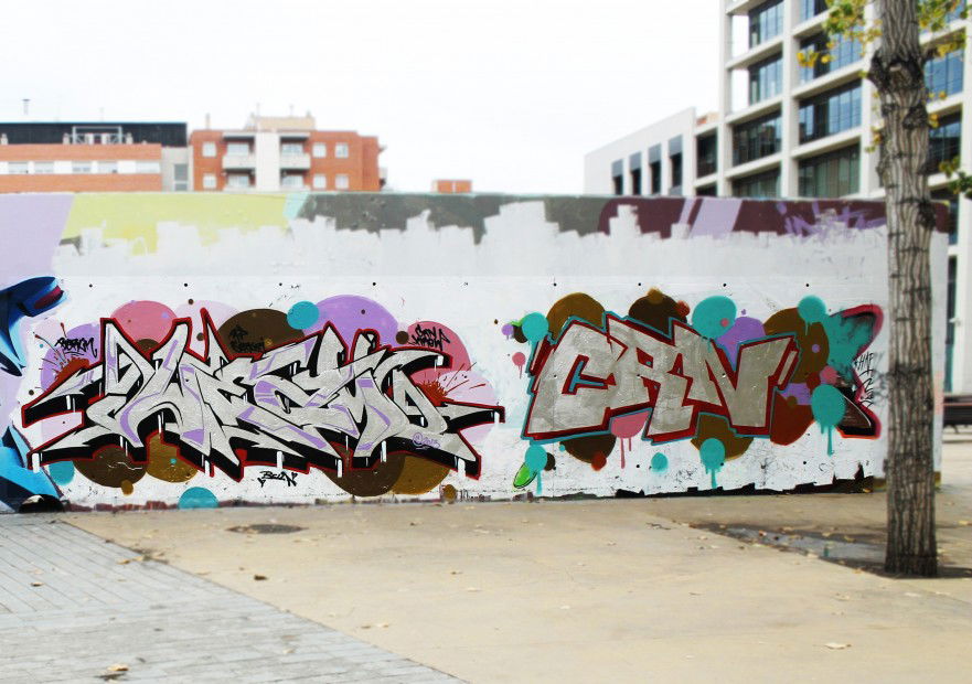 Graffiti Bombing in Barcelona - Photo by WEAM - weam, crn (2013)