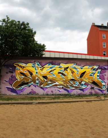 Graffiti Wall in Berlin - Photo by WEAM - weam, crn (2013)