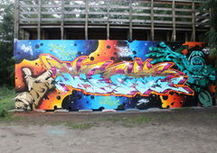 Graffiti Wall in Berlin - Photo by WEAM - weam, crn (2013)