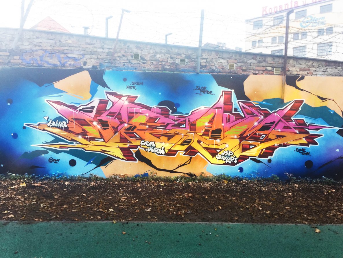 Graffiti Wall - Photo by WEAM - weam, crn (2014)