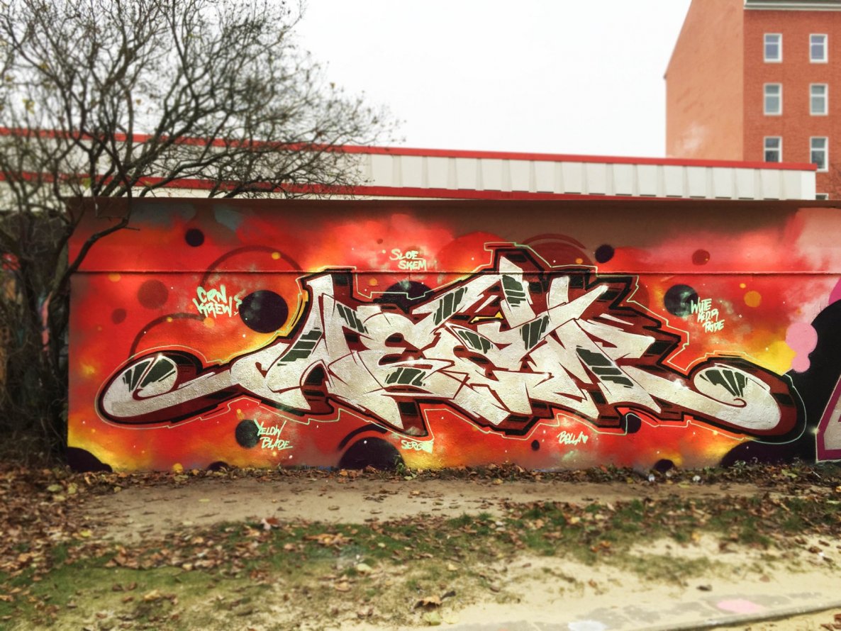 Graffiti Wall - Photo by WEAM - weam, crn (2014)