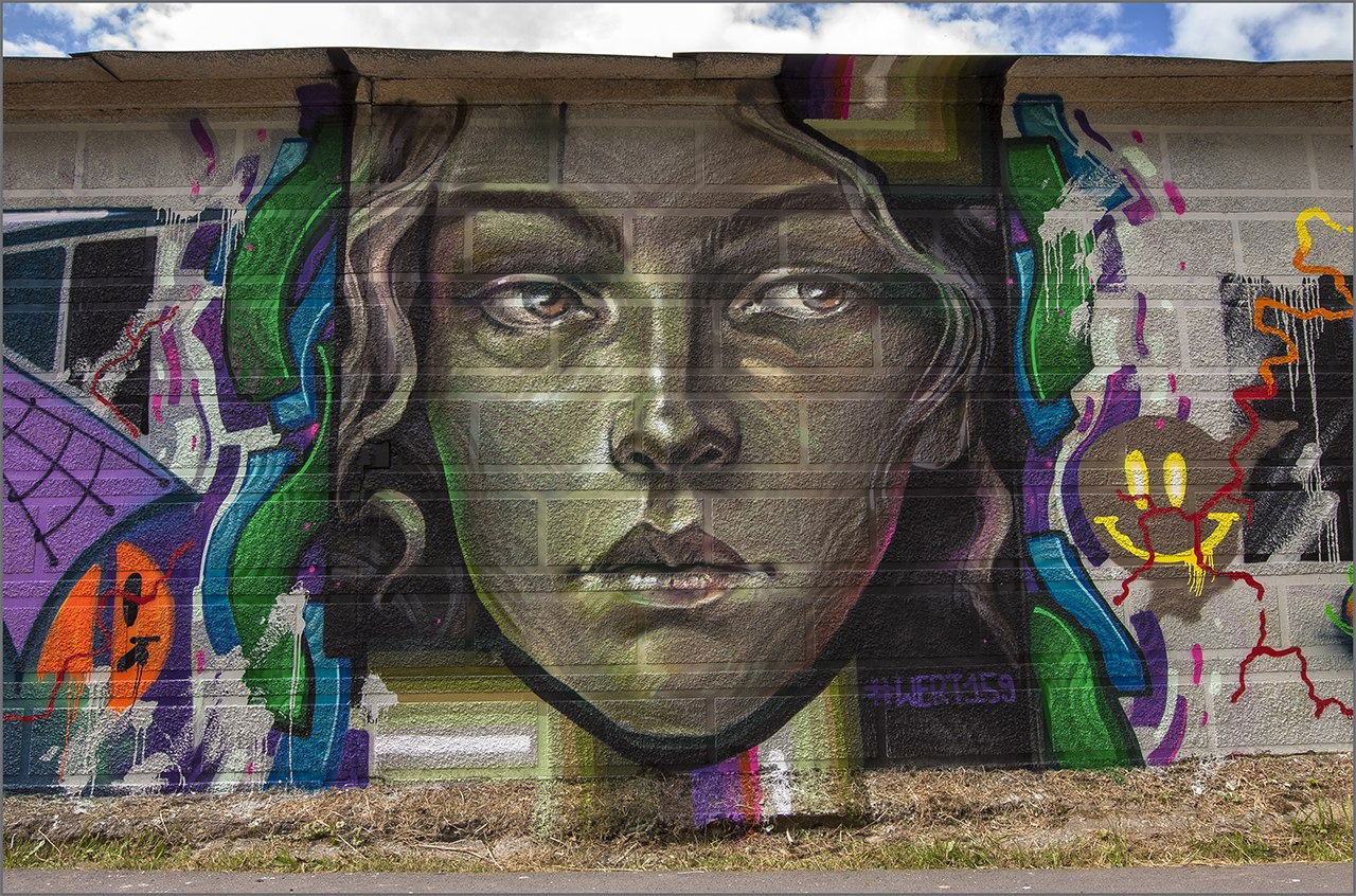 Graffiti Wall in St petersburg russia - Photo by WERT159 - wert159, montanacans, showyourflow (2015)