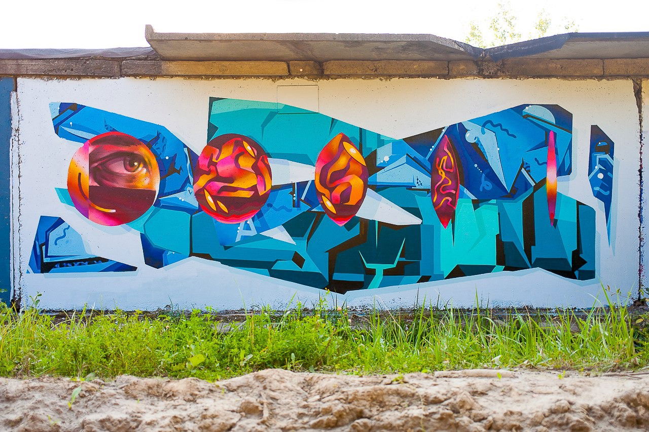 Graffiti Wall in St. petersburg russia - Photo by WERT159 - wert159, stlmt, tomar (2015)