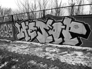 Graffiti Bombing in Chernivtsi - Photo by WETOP - wetop (2011)