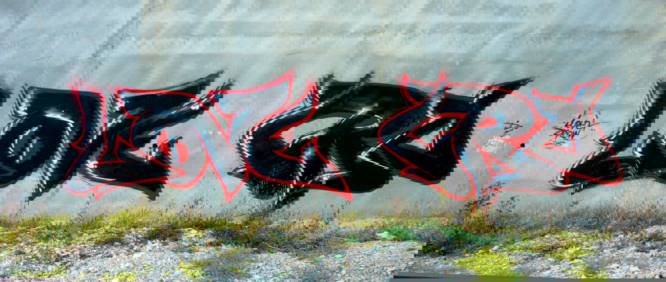 Graffiti Bombing - Photo by WILK - love, cru (2013)