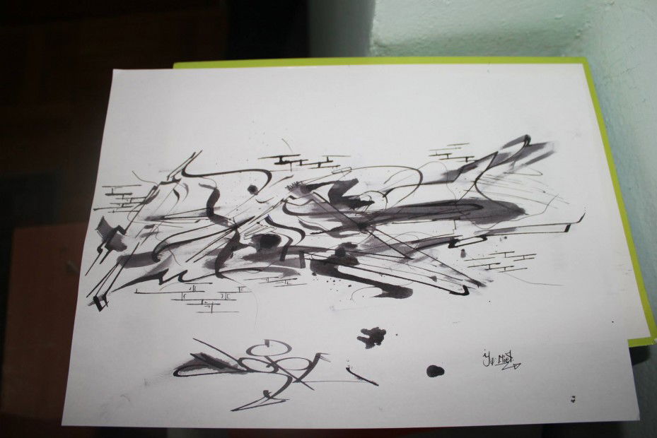 Graffiti Sketch in ?stanbul - Photo by WOPE (2013)