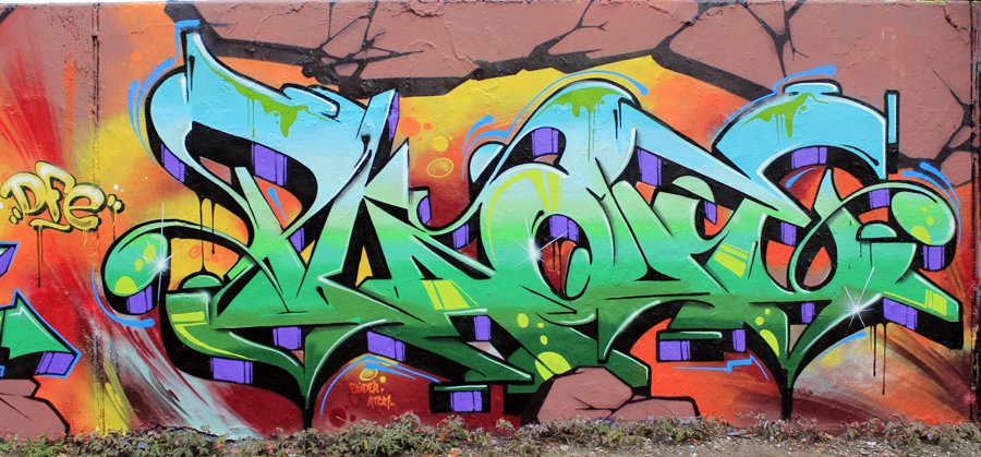 Graffiti Wall in Köln - Photo by WORLDSTREETART - Plaque, Bandits, DFE (2014)