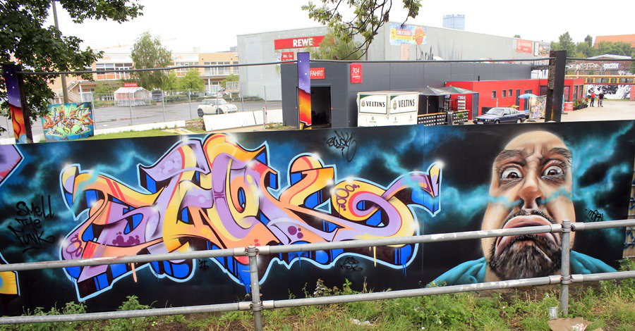 Graffiti Wall in Berlin - Photo by WORLDSTREETART (2015)