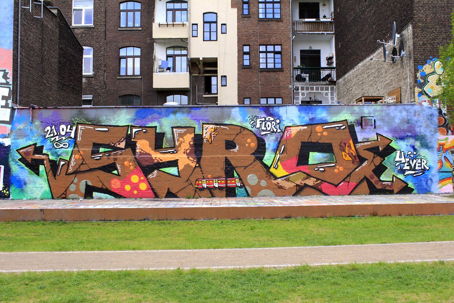 Graffiti Wall in Köln - Photo by WORLDSTREETART - syro, hacf (2015)