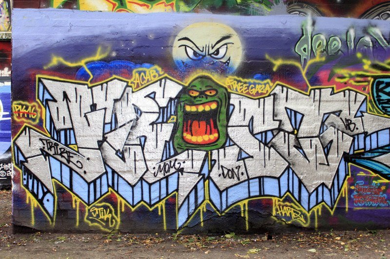 Graffiti Wall in Hamburg - Photo by WORLDSTREETART - frost, worldstreetart, hamburg (2014)