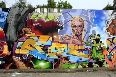 Graffiti Wall in Hamburg - Photo by WORLDSTREETART (2015)
