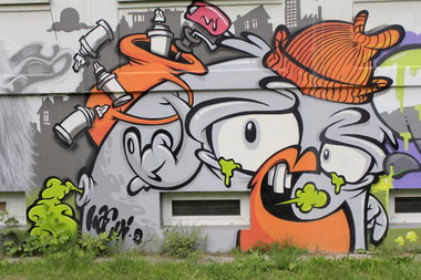 Graffiti Wall in Berlin - Photo by WORLDSTREETART - haevy (2014)