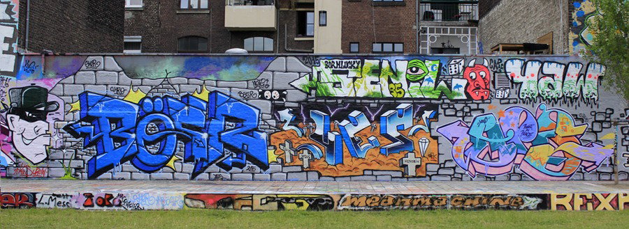 Graffiti Wall in Köln mütze - Photo by WORLDSTREETART - senil, böser, hacf (2015)