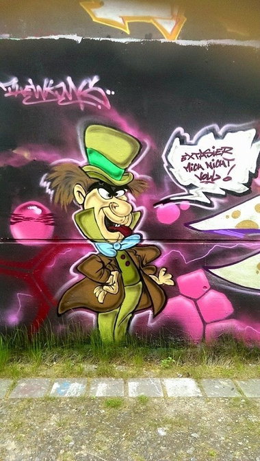 Graffiti Wall in Hamburg - Photo by WORLDSTREETART - wkm