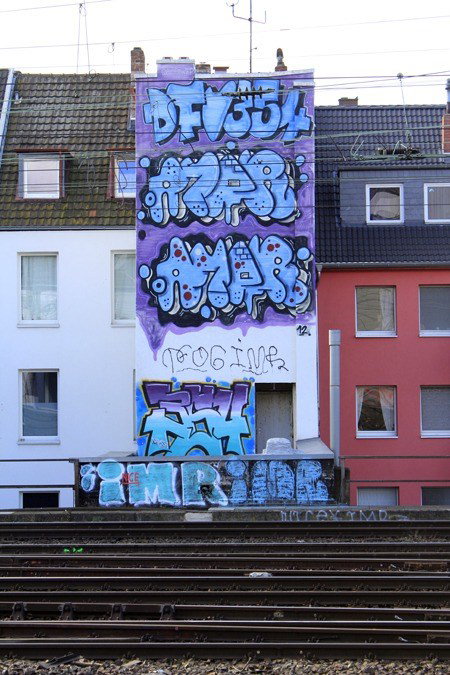 Graffiti Wall - Photo by WORLDSTREETART - Amor, 354, DFV