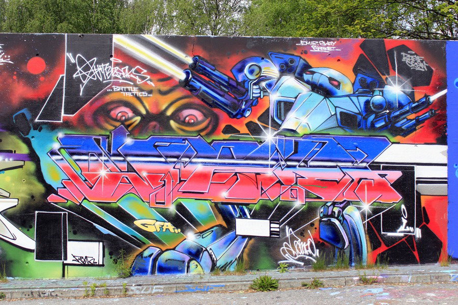 Graffiti Wall in Hamburg - Photo by WORLDSTREETART (2015)