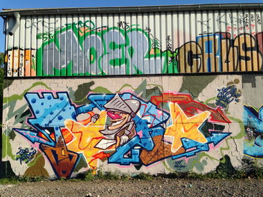 Graffiti Wall - Photo by WRITING1 - Aenyou, Toro, Uwax (2015)