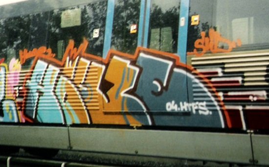Graffiti Train in Stockholm - Photo by WWA022 - houze, htp