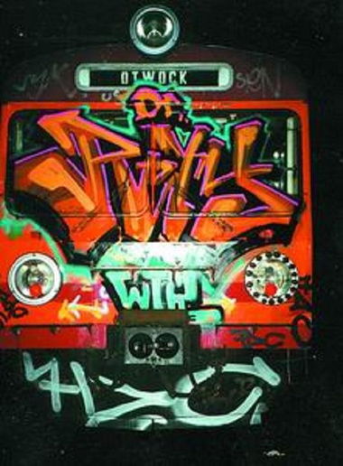 Graffiti Train in Warsaw - Photo by WWA022 - dr, rety