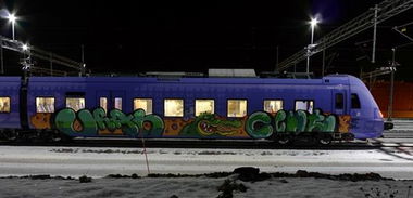 Graffiti Train in Malmö - Photo by WWA022 - uran, cent