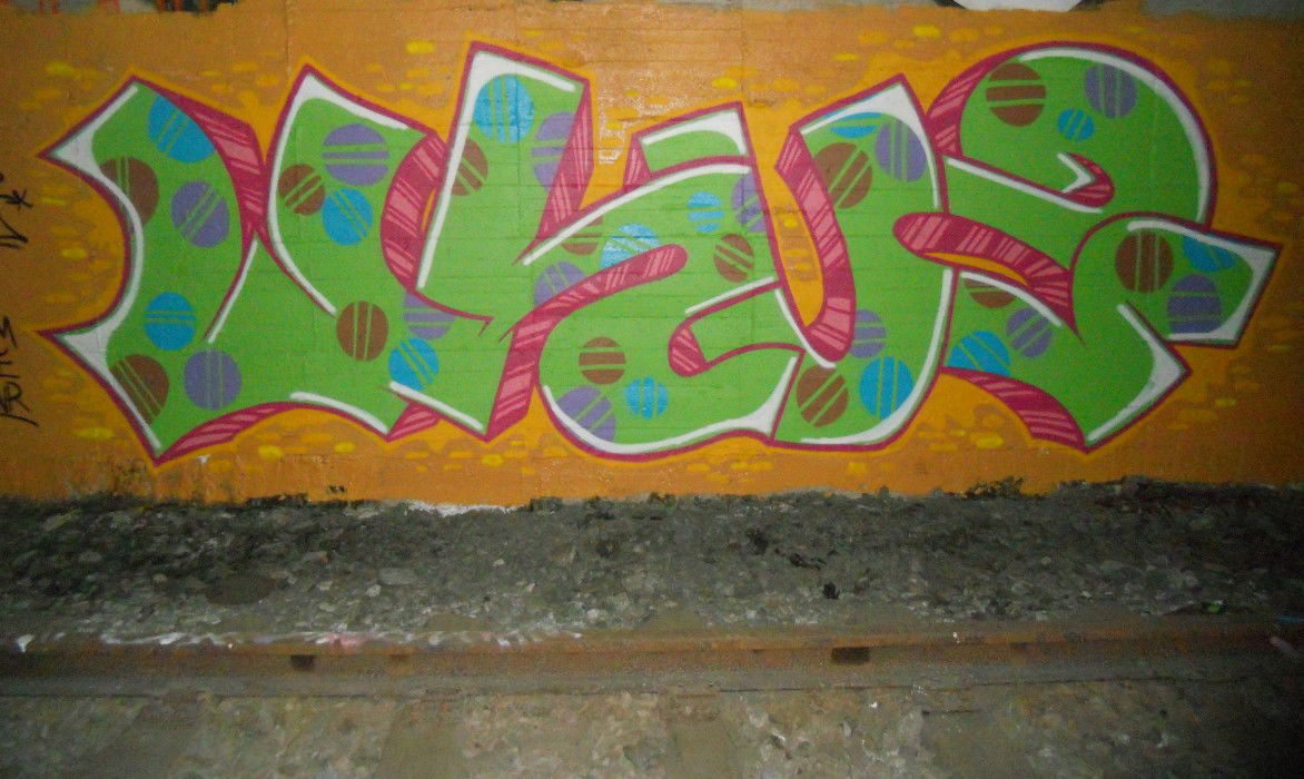 Graffiti Wall in Bergen - Photo by Waddap1 - Whuz, piece, 3d