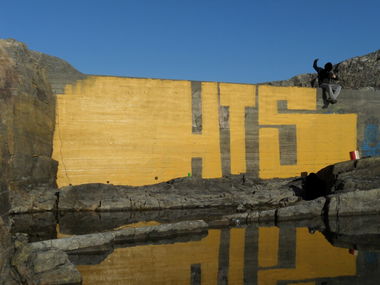 Graffiti Bombing in Bergen - Photo by Waddap1 - Hts, big, yellow